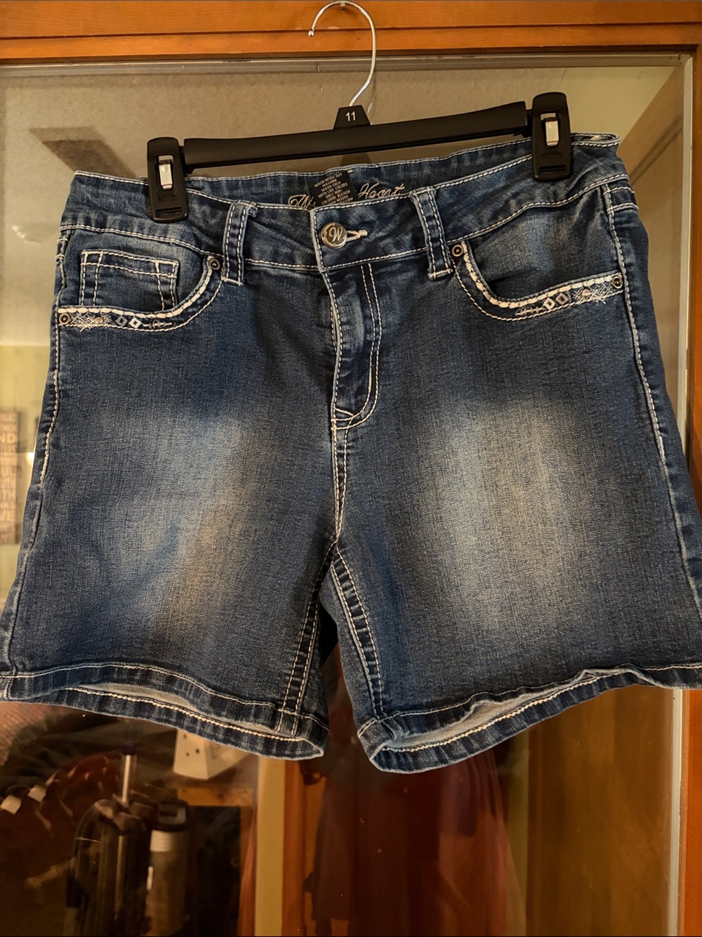 Women’s Wired Hearts size 31 denim shorts